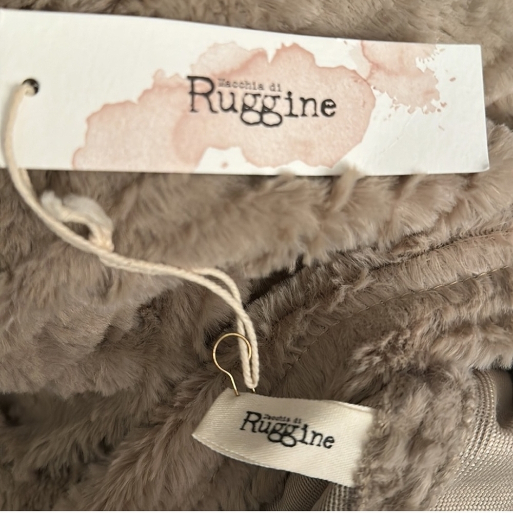 Cozy Tan Faux Fur Shawl - Picture 5 of 5